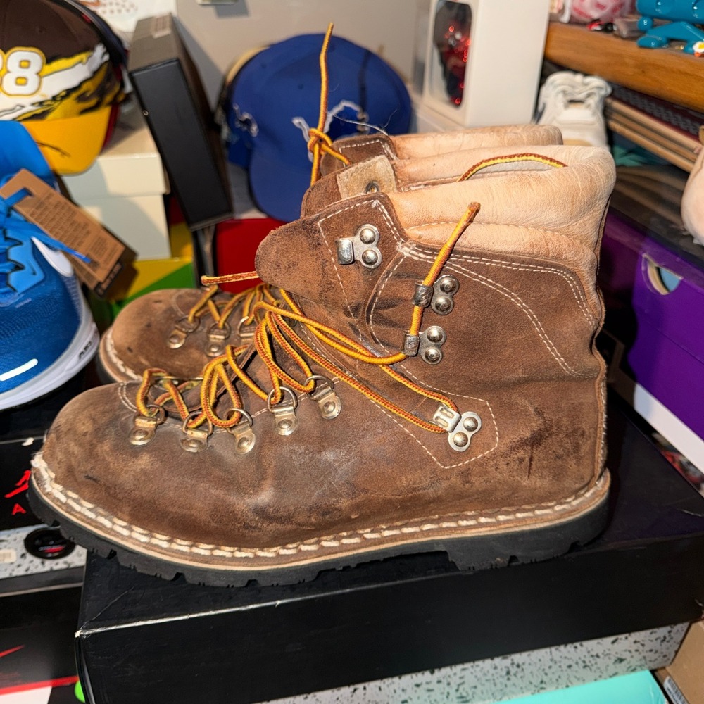 Vintage 1990s Raichle Brown Leather Hiking Boots Vibram Sole Made in Italy